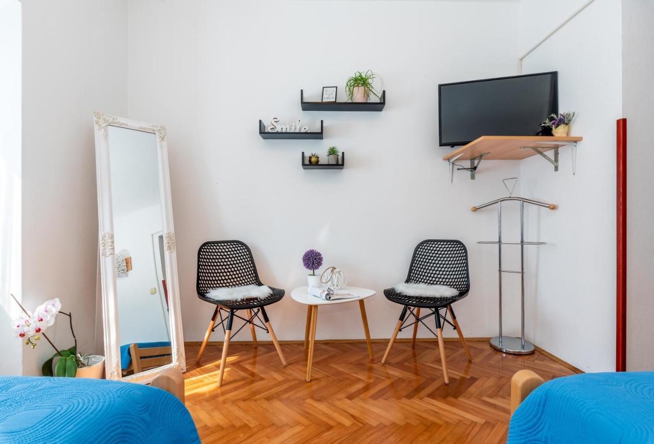 Apartmani Antonija Vozilici Eksteriør bilde